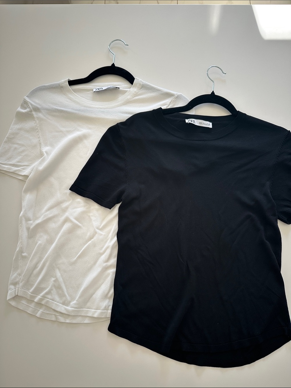 ZARA Women’s T-Shirt - Black and White